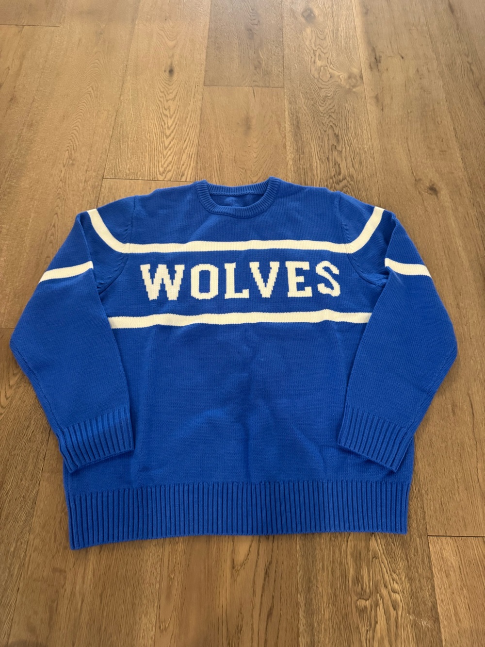 Wolves wool / cashmere sweater